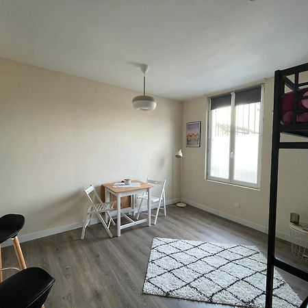 Studio 4 Emplacement Ideal Entre Chateau Et Centre Fontainebleau Exterior foto